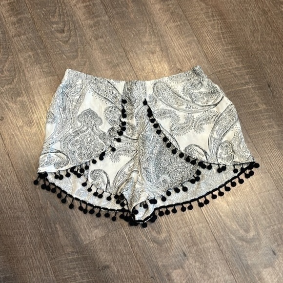 Zara Paisley tassel shorts - Picture 4 of 6